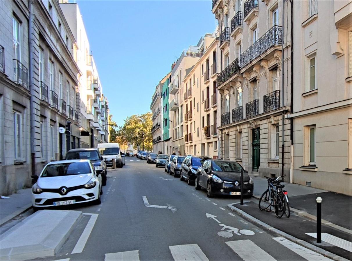 Appartement Coeur Menou, Radis'son & Parking *